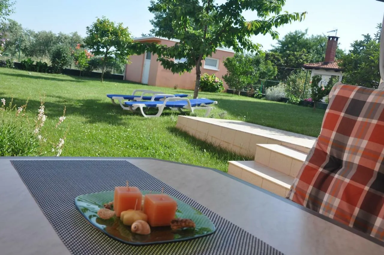 Apartments Rosa Umag 0*,